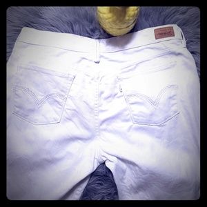 Levi's CAPRI, SIZE 12 WHITE LIKE NEW